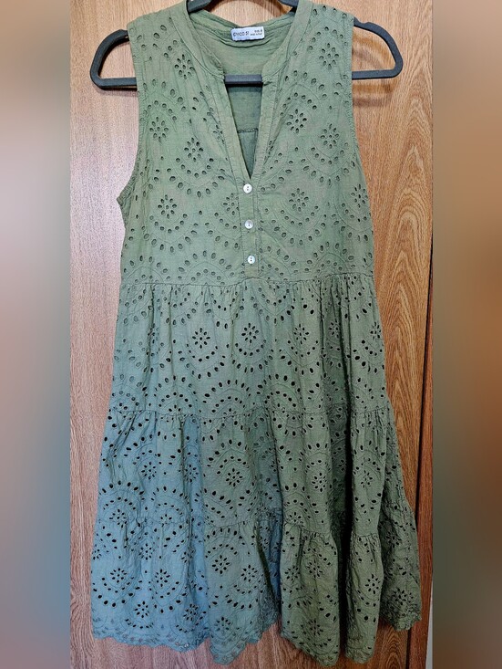 CIVICO 51 Dresses & Skirts - CIVICO 51 Made In Italy 100% Green Olive Eyelet Midi Dress Sz Small